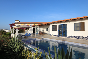 pics/photos/villa1/thumb-120_Terrasse-mit-Pool_Terrace-with-Pool_Terrasse-avec-piscine_Terraço-com-piscina.png