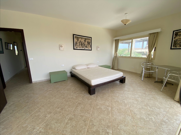 pics/photos/villa2/thumb-161_Gästezimmer-mit-Meerblick_Guest-room-with-sea-view_Chambre-d'hôtes-avec-vue-mer_Quarto-de-hóspedes-com-vista-para-o-mar.png