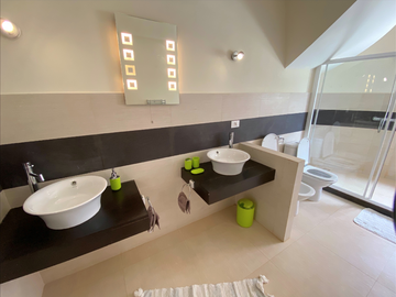 pics/photos/villa2/thumb-174_Badezimmer_Bathroom_Salle-de-bain_Banheiro.png
